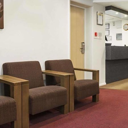 Days Inn By Wyndham London Stansted Airport Birchanger Εξωτερικό φωτογραφία